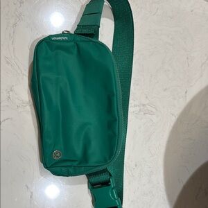 Lululemon Athletica Green Belt Bag Sleek Design